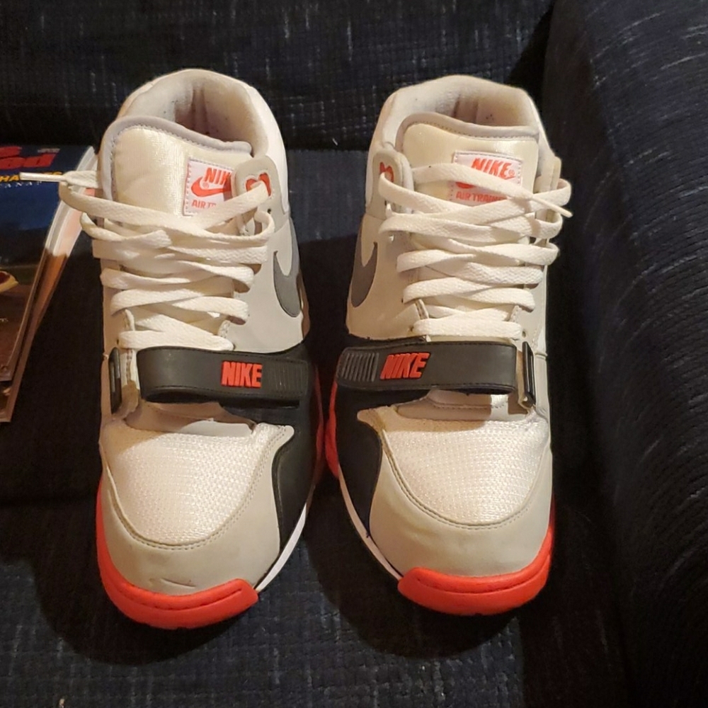 Nike air crosstrainers